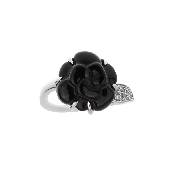 CHANEL花形デザイン リング 黒 Chanel Camelia Onyx Diamond 18k White Gold Cocktail Ring
