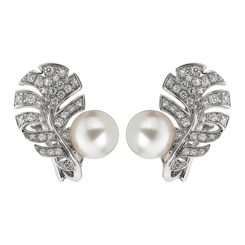 Plume de CHANEL earrings - Plume earrings in 18K white gold, diamonds and  cultured pearls - default view - see full sized version
