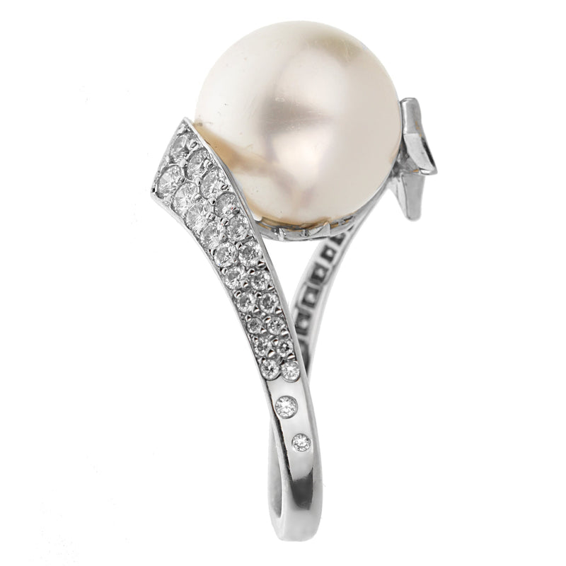 Chanel Comete Pearl White Gold Diamond Cocktail Ring
