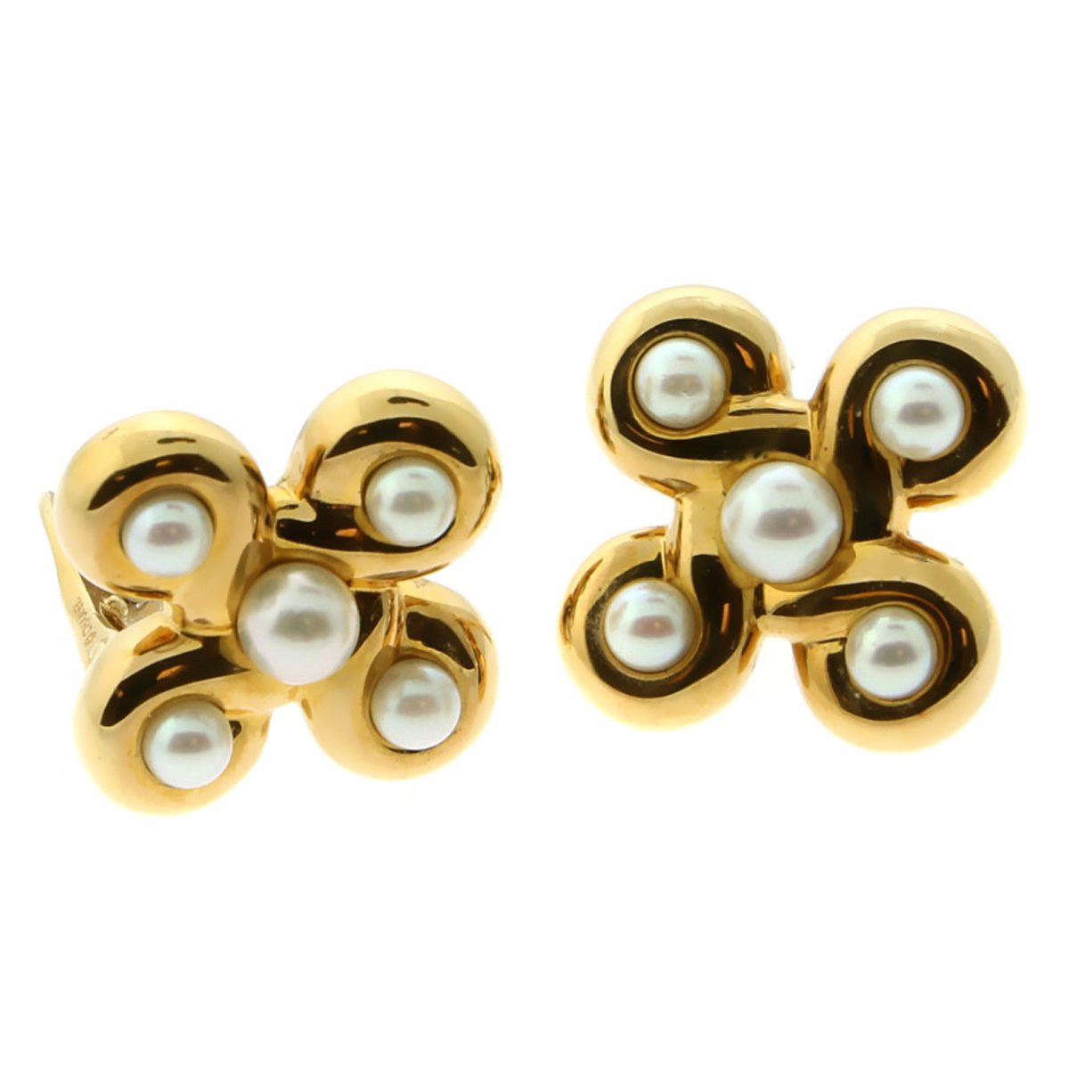 Chanel Pearl Vintage Quatrefoil Yellow Gold Earrings