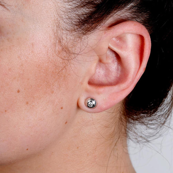 Louis Vuitton Diamond Stud White Gold Earrings 0000184
