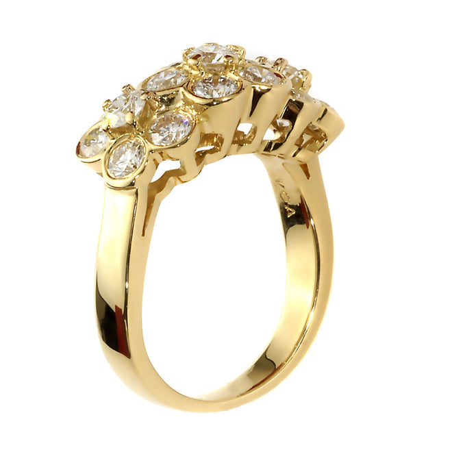 Van Cleef and Arpels Fleurette Diamond Gold Ring 0000218