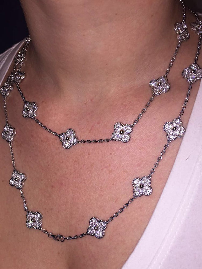 Van Cleef Alhambra 2015 Holiday Diamond Pink Sèvres Porcelain Pendant  Necklace at 1stDibs | pink van cleef necklace, van cleef pink necklace, van  cleef necklace pink