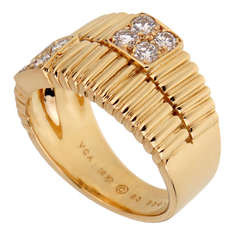 Van Cleef Arpels Vintage Gold Ribbed Diamond Ring 0001768