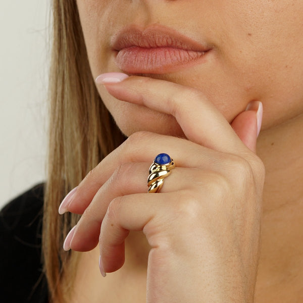 Van Cleef & Arpels Vintage Lapis Yellow Gold Ring 0001990